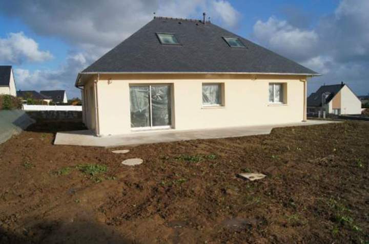 Construction de bâtiment Plouzévédé